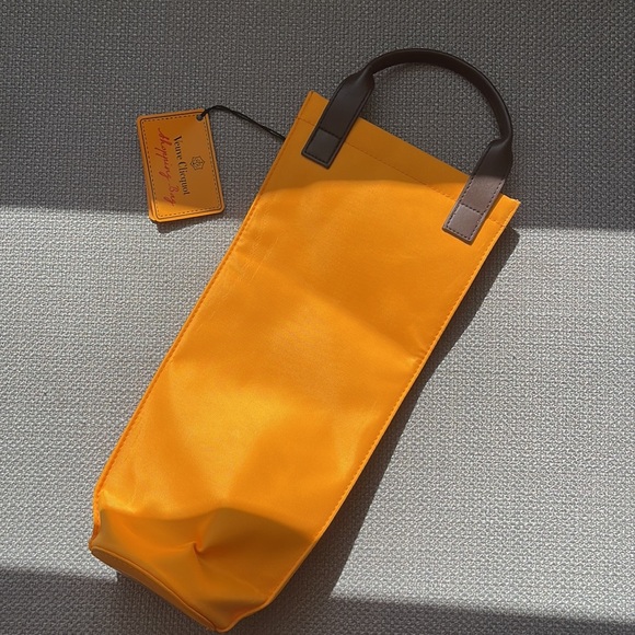 Veuve Clicquot Shopping Bag - Picture 2 of 2